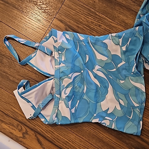 XS walk on the beach tankini w/ skirt teal blue floral print. NWT liner attached - Picture 5 of 6